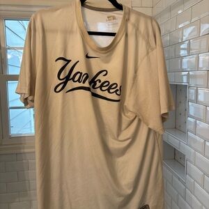 Nike Cream Yankees Dri-FIT Performance Tee